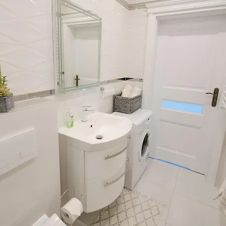 Apartament Styl 1 ダルウフコ